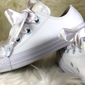 🦄NIB!!! Converse IRIDESCENT Ribbon Patent Low Top Y 4 / W 5